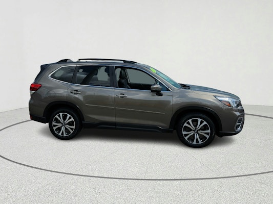 2021 Subaru Forester Limited photo 3